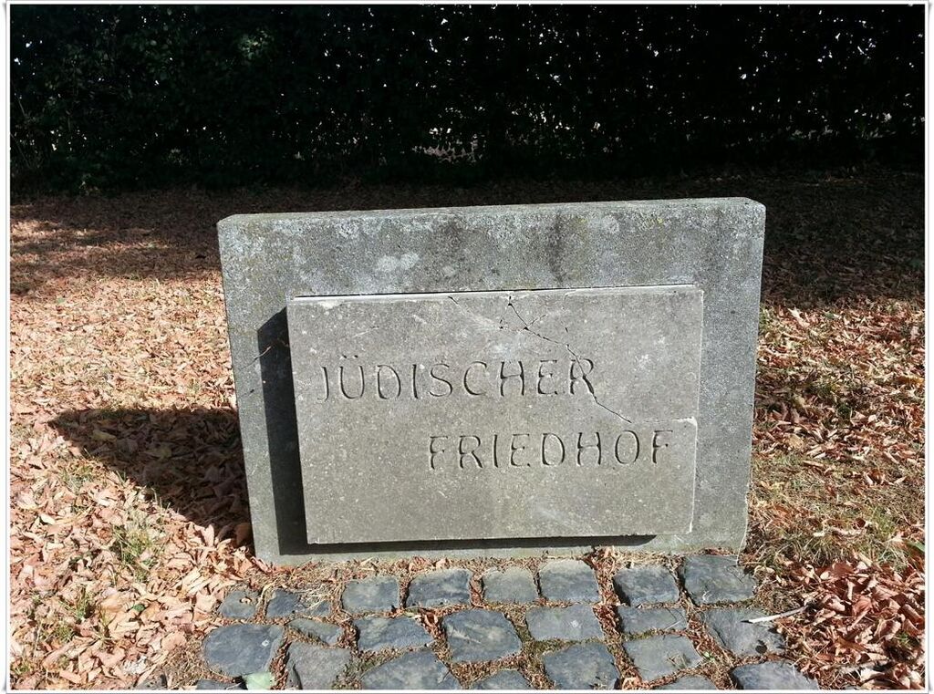 Der Friedhof von Schwanenberg Jüdische Friedhöfe in Deutschland und